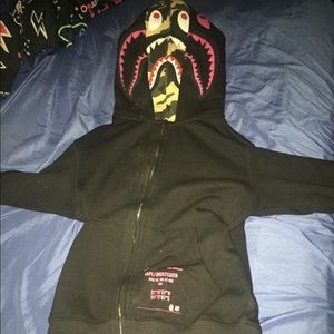 Bathing ale hoodie